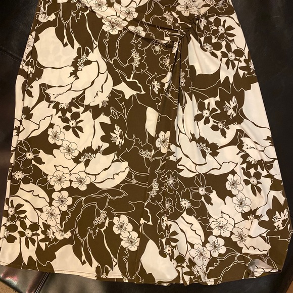 BCBG Maxazria wrap skirt - Picture 4 of 5